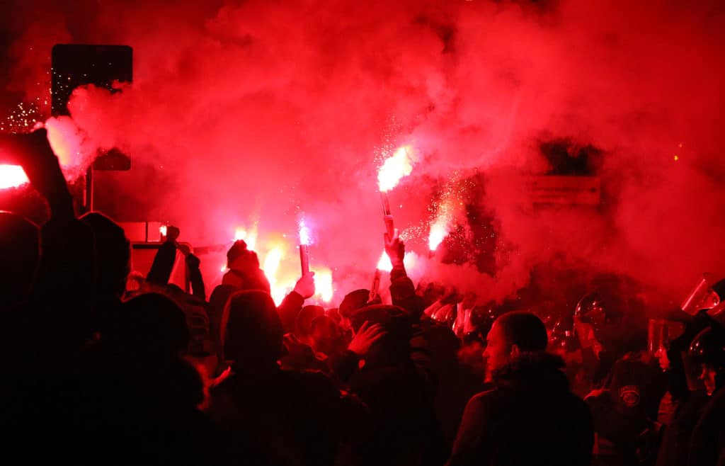 Ultras-Pyros