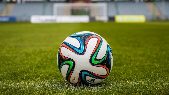 the-ball-488717_1920 Ball