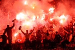 Roter Stern Belgrad gegen Bayern München 5. Spieltag Ultras und Pyrotechnik Symbolbild