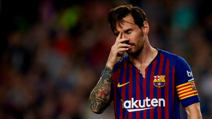 Lionel Messi bedrückt Lionel Messi