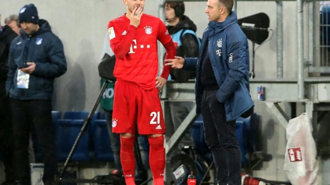 235fc4e2df4031cb10d3203323df07650afef5f4-1 Lucas Hernandez blieb nach der Pause in der Kabine. ©FIRO/SID