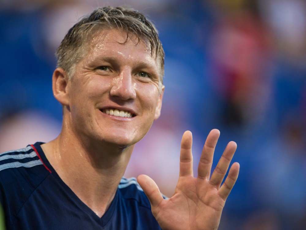 Schweinsteiger sieht den BVB gegen Bayern unter Druck. ©AFP