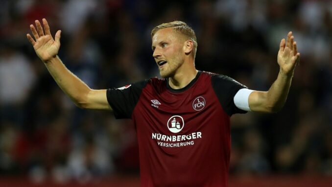 Nürnberg um Kapitän Hanno Behrens siegte erneut nicht. ©AFP