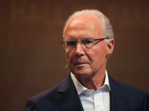 FC Bayern: Beckenbauer am Samstag gegen Frankfurt im Stadion Wieder mal im Stadion: Franz Beckenbauer. ©AFP