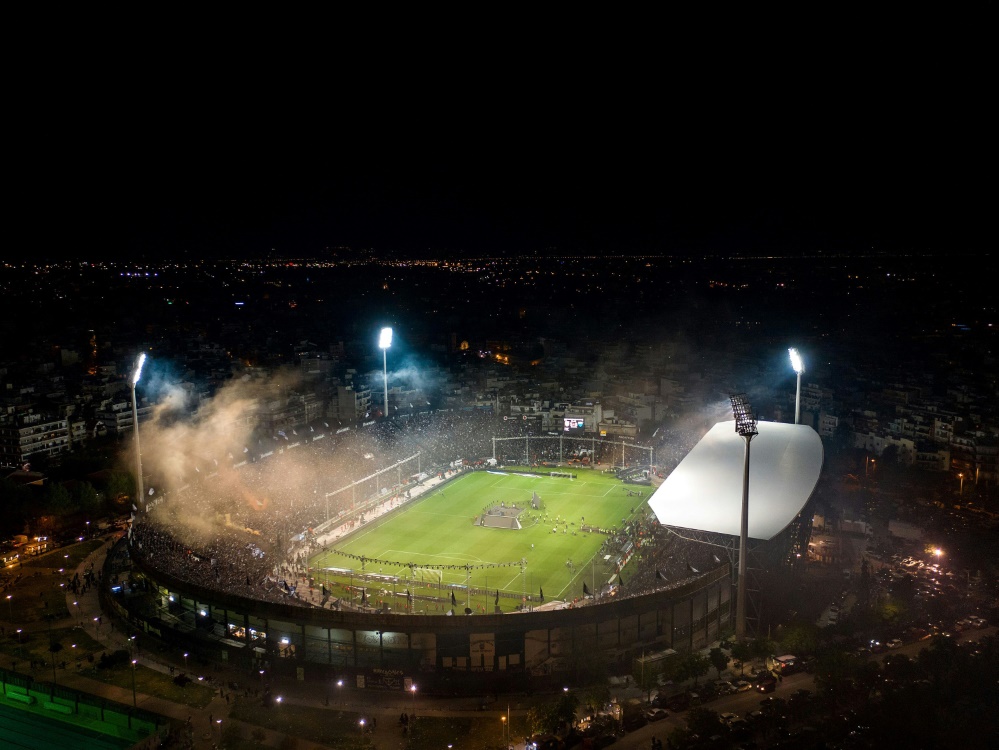 Griechenland: Stadien wie in Saloniki bleiben leer. ©FIRO/SID
