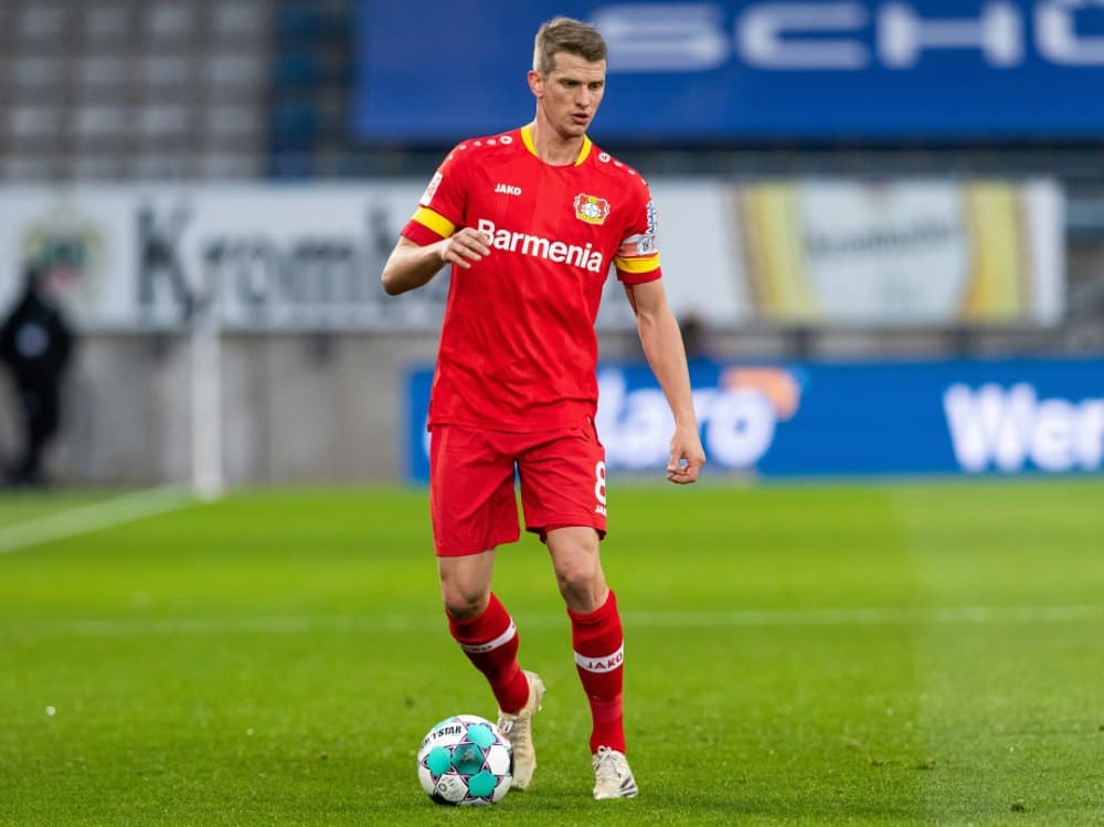 Lars Bender wird Ehrenspielführer von Bayer Leverkusen. ©FIRO/SID 