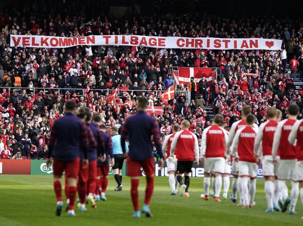 Herzlicher Empfang in Kopenhagen für Torschütze Eriksen. ©SID LISELOTTE SABROE