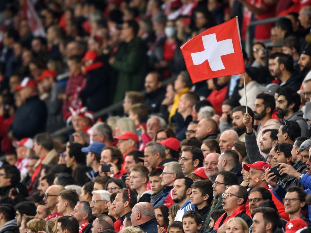 Aufstockung der Teams in der Swiss Football League  (© AFP/SID/FABRICE COFFRINI)