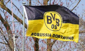 Borussia Dortmund Spielplan Bundesliga 2022/2023 Fahne von Borussia Dortmund