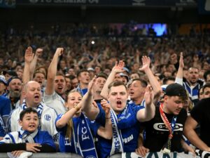„Zurück zum Wir“ – Schalker Langzeit-Doku bei RTL+