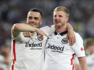 Martin Hinteregger verlässt Eintracht Frankfurt und beendet Karriere