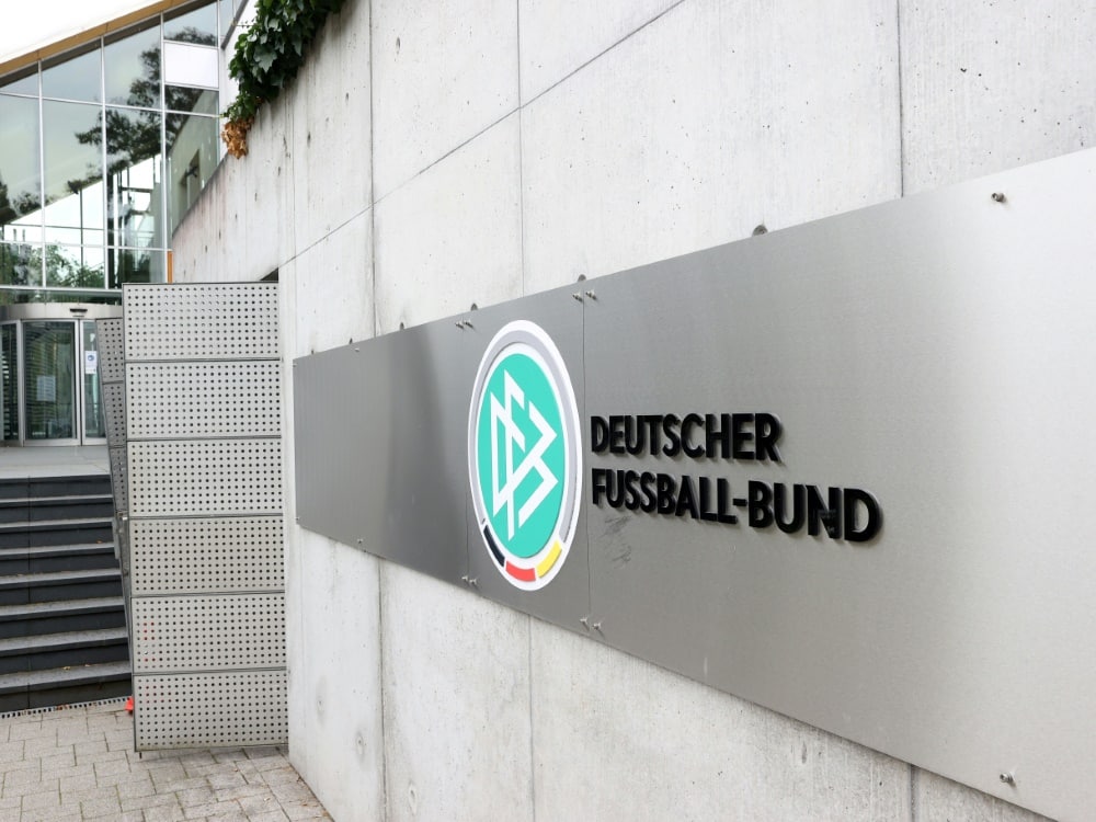 Der DFB sanktioniert Leverkusen, Stuttgart und Darmstadt (© FIRO/FIRO/SID/firo Sportphoto/Jrgen Fromme)