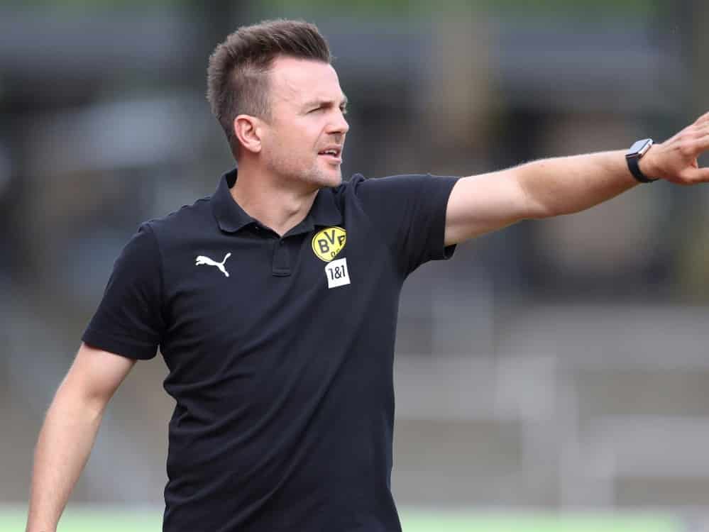 Enrico Maaßen wird wohl Cheftrainer in Augsburg (© firo /firo/SID/)