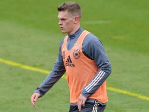 Freiburg startet mit Rückkehrer Ginter