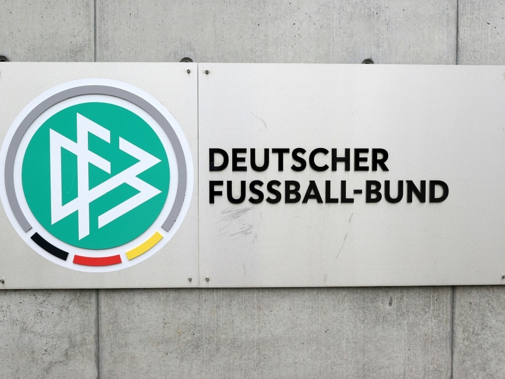 Der DFB verhängt Geldstrafen gegen drei Vereine (© FIRO/FIRO/SID/.)