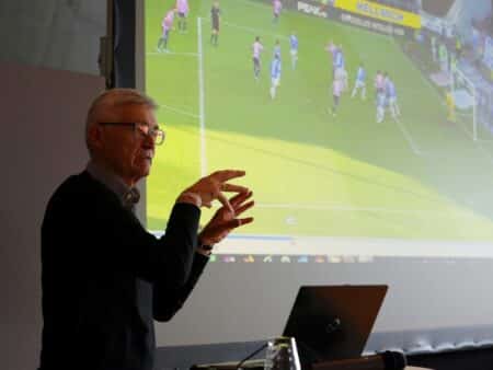 Schiri-Boss Fröhlich: Einsatz von Ex-Profis „ein Thema“