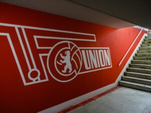 Union Berlin verleiht Dehl nach Irland
