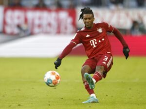Bayern verkaufen Richards an Nottingham