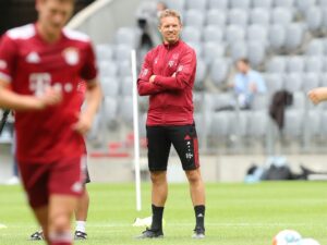 FC Bayern startet mit Rumpfteam ins Training