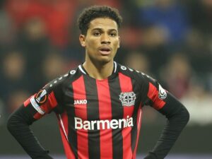 Leverkusen: Adli mit Schlüsselbeinbruch – Auch Lunew verletzt