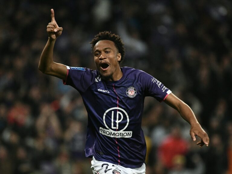 Gladbach verpflichtet Ngoumou