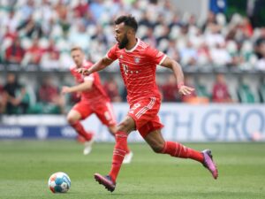Choupo-Moting nach Nierenstein-OP wieder im Training