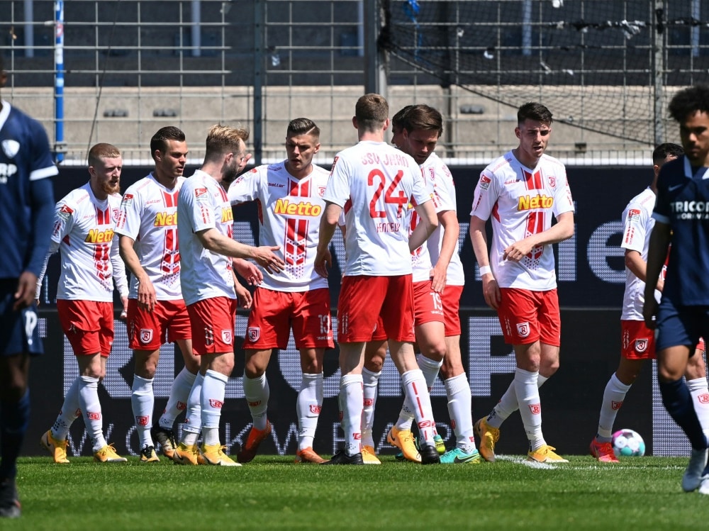 Jahn Regensburg spielt Unentschieden (© AFP/SID/INA FASSBENDER)