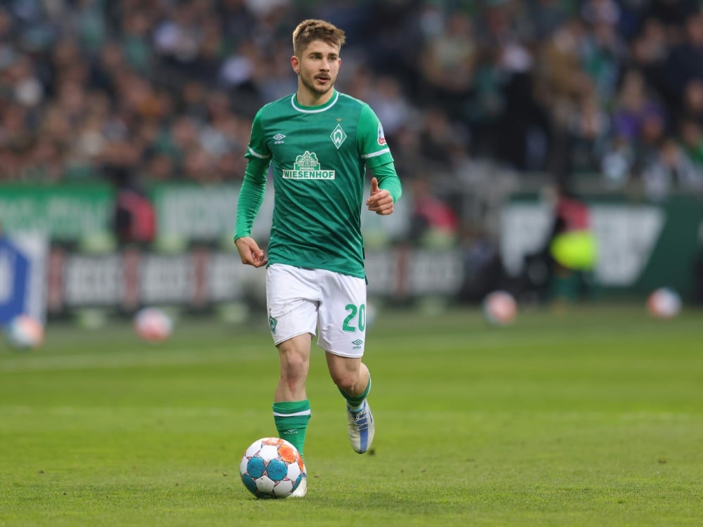 Romano Schmid verpasst den Saisonauftakt von Werder (© FIRO/FIRO/SID/)