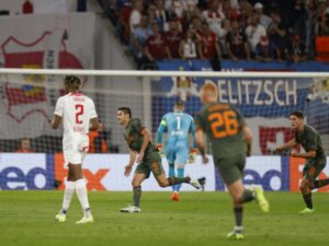 RB-Blamage nach Gulacsi-Patzer – Druck auf Tedesco wächst