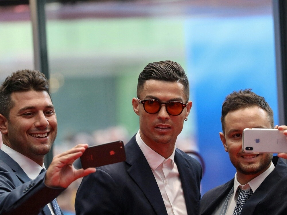 Ronaldo hat auf Instagram über 483 Millionen Abonnenten (© AFP/SID/VALERY HACHE)