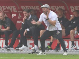 Baumgart schimpft über Schiedsrichterleistung: „Geht mir auf die Eier“