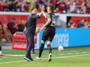 Seoane lobt Schick: „Läuft viel, kämpft viel“