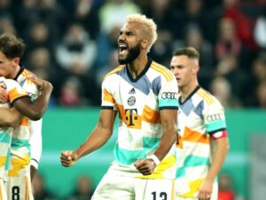 Dank Doppelpacker Choupo-Moting: FC Bayern bannen Pokalfluch