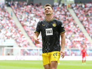 Jochbeinbruch bei BVB-Profi Meunier