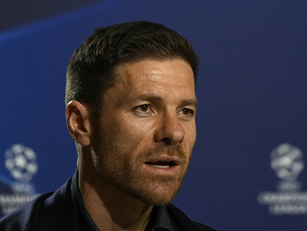 Xabi Alonso hebt Hradeckys Glanzparade hervor (© AFP/SID/PIERRE-PHILIPPE MARCOU)