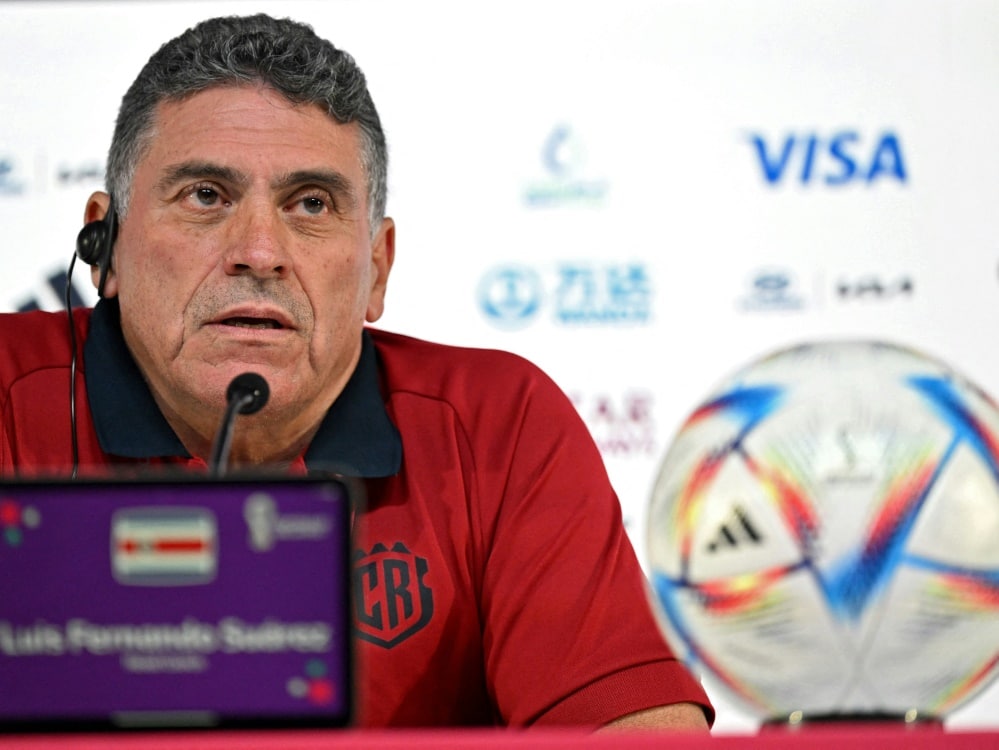 Costa Ricas Nationaltrainer Luis Fernando Suarez (© AFP/SID/RAUL ARBOLEDA)