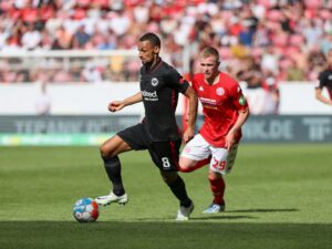 „Richtige Herausforderung“: Frankfurt in Mainz gefordert