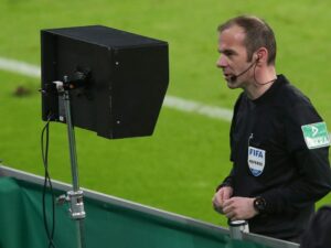 Trotz Forderungen: VAR-Abschaffung für Fröhlich keine Option