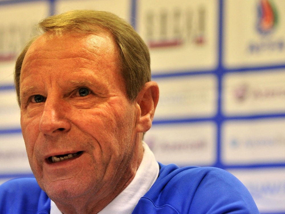 Der ehemalige Bundestrainer ist unzufrieden (© AFP/SID/YURI KADOBNOV)