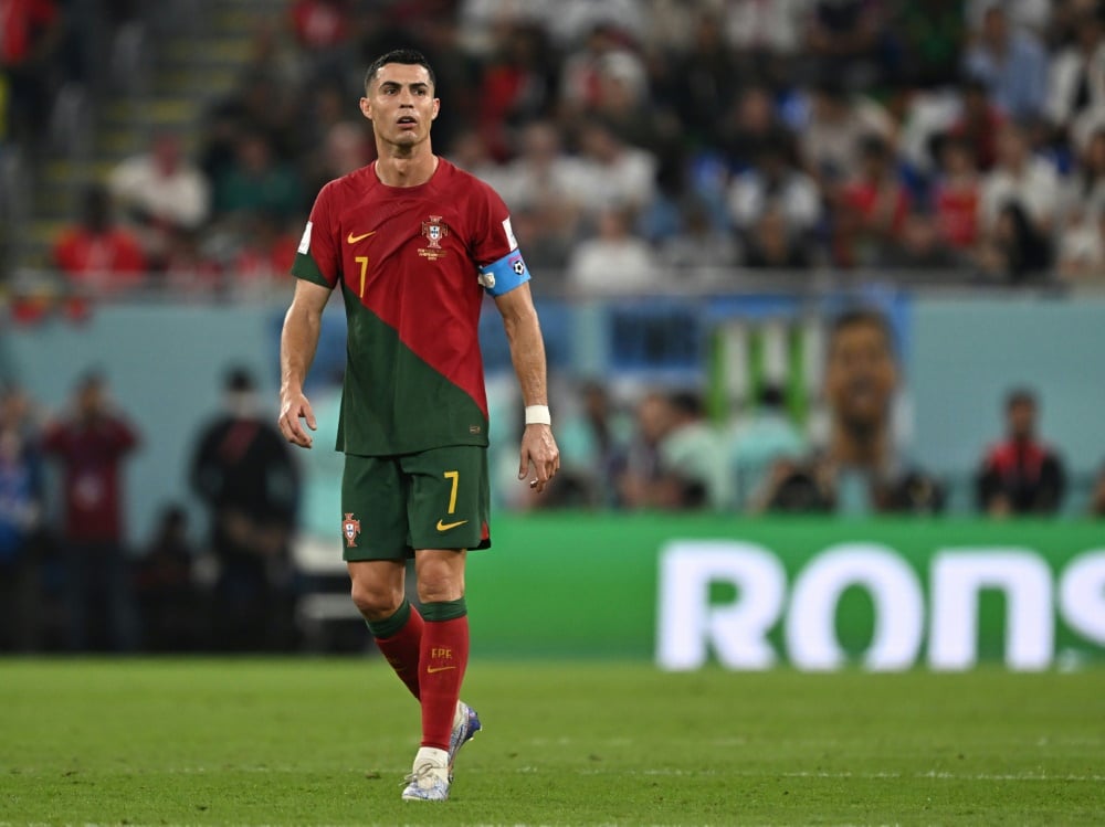Ronaldo ist nach Manchester-Abschied auf Vereinssuche (© AFP/SID/MANAN VATSYAYANA )