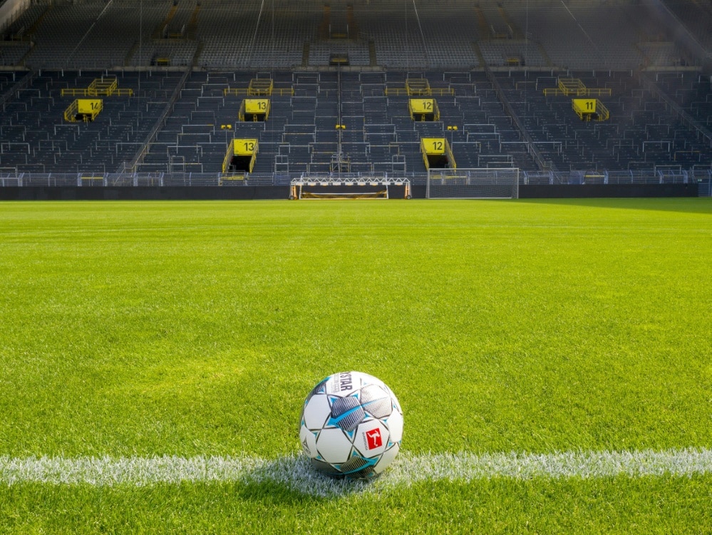 Die Bundesligasaison 2023/24 startet am 18. August (© FIRO/FIRO/SID/)