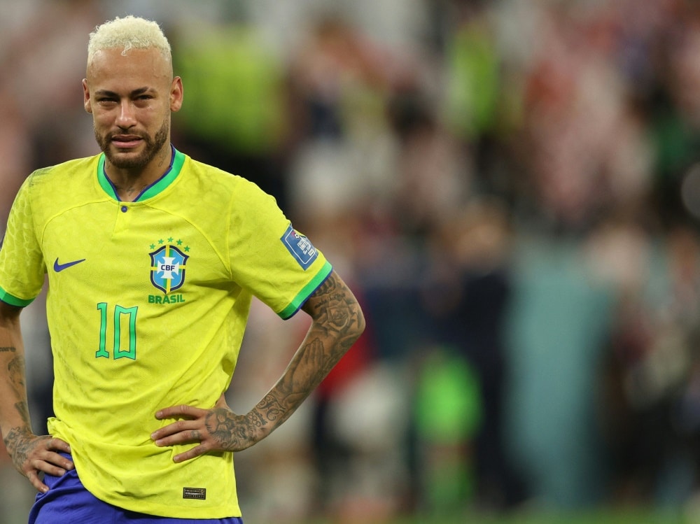 Neymar spricht über seine Zukunft in der Selecao (© AFP/SID/ADRIAN DENNIS)