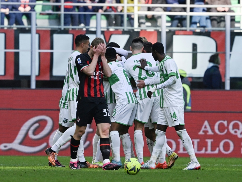 Zweite Niederlage in Folge für den AC Mailand (© AFP/SID/MIGUEL MEDINA)