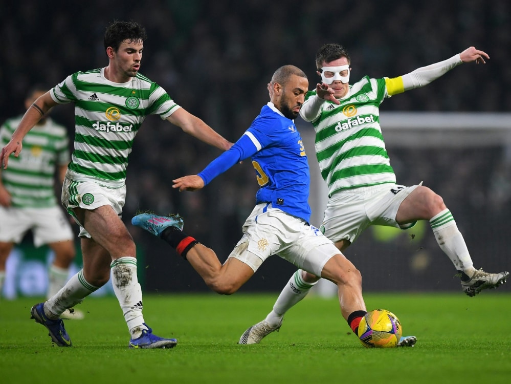 Die Rangers und Celtic trennen sich 2:2 (© AFP/SID/ANDY BUCHANAN)
