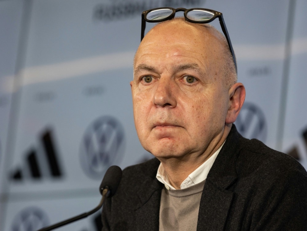 Neuendorf kommt vorerst nicht in den Sportausschuss (© AFP/SID/ANDRE PAIN)