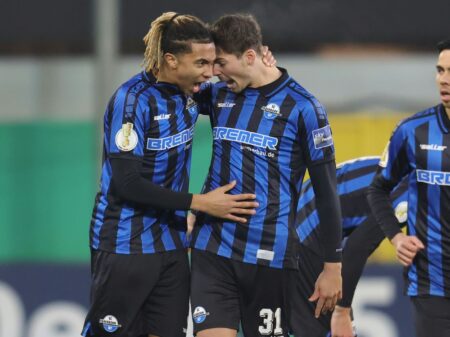 Bild: SC Paderborn mit spektakulärem Comeback in Hannover (© FIRO/FIRO/SID/)
