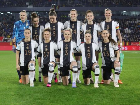 Bild: Die DFB-Frauen spielten 0:0 gegen Schweden (© FIRO/FIRO/SID/)