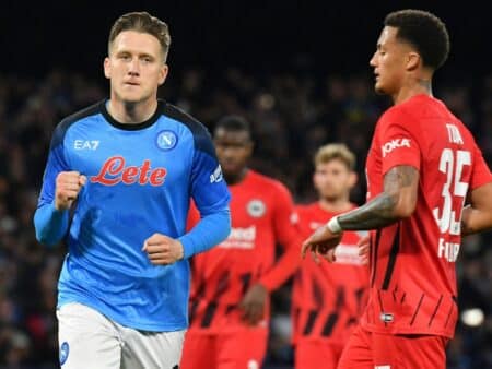 Bild: Piotr Zielinski (l.) traf zum 3:0 für Neapel (© AFP/SID/TIZIANA FABI)