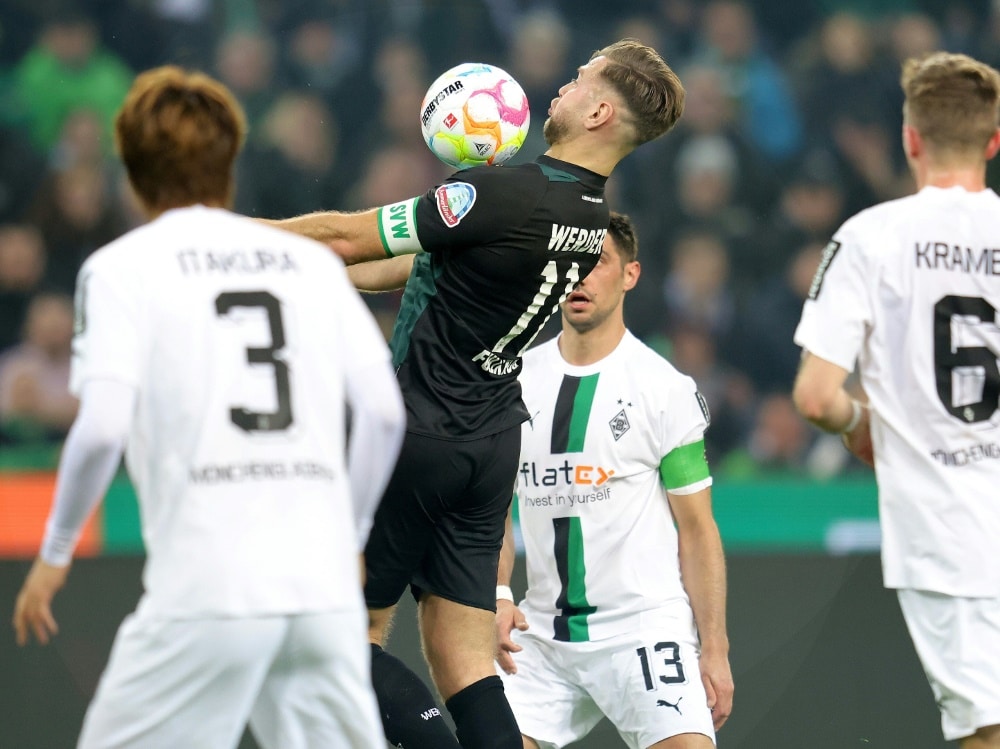 Bild: Die Borussia spielt 2:2 gegen Bremen (© FIRO/FIRO/SID/)
