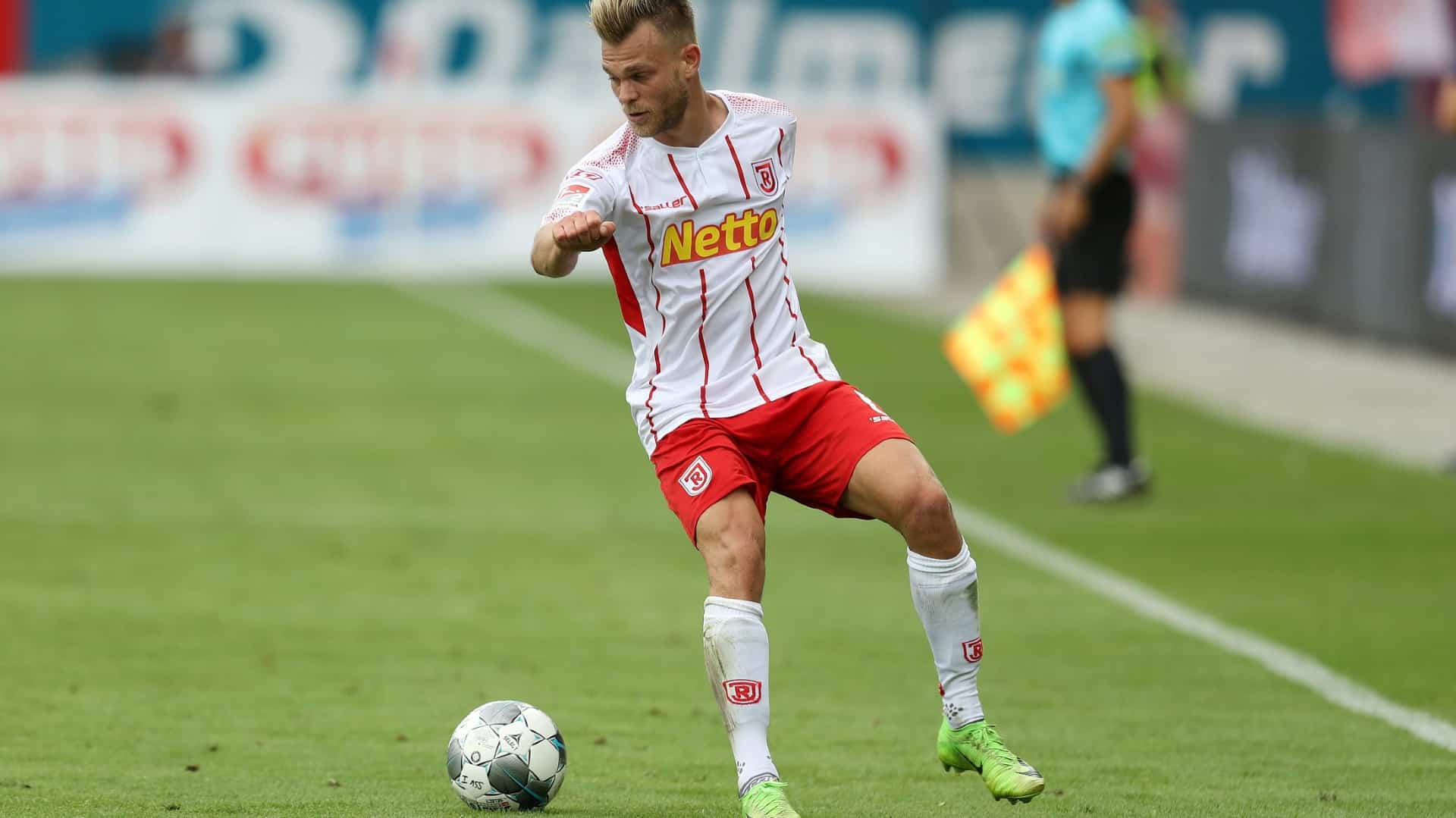 Regensburg Saller F r Zwei Spiele Gesperrt regensburg-saller-f-r-zwei-spiele-gesperrt